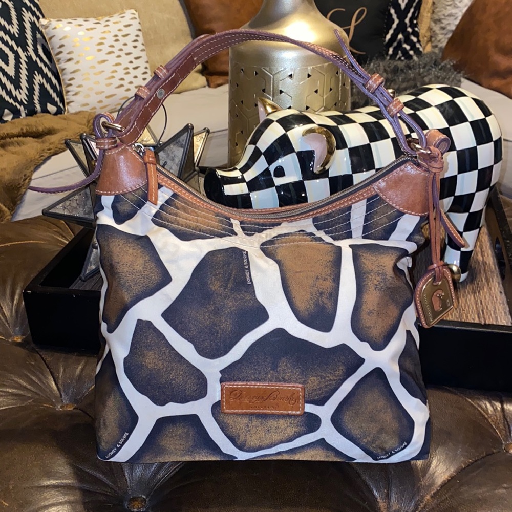 Authentic Dooney & Bourke Giraffe Nylon shoulder tote